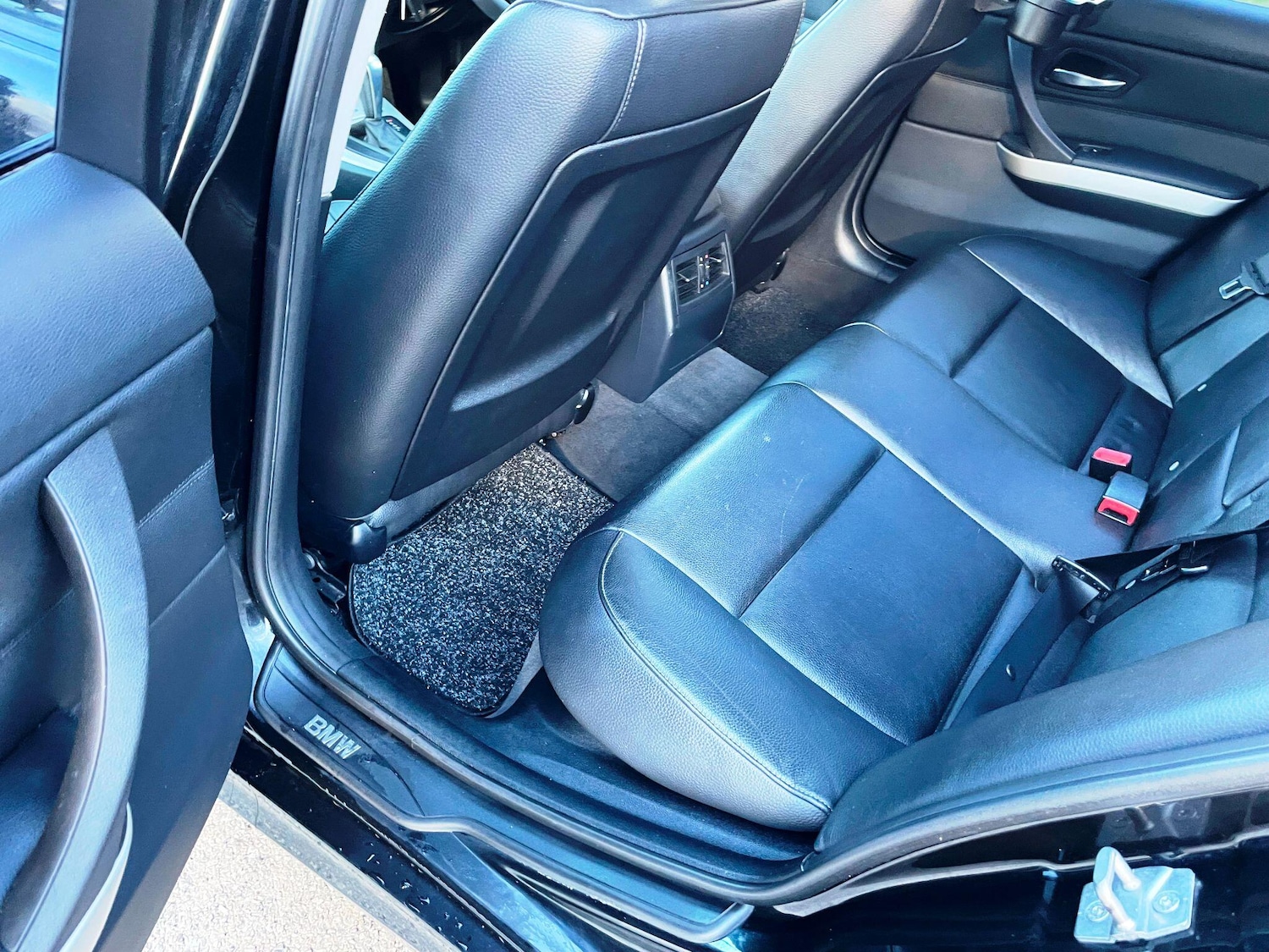 Used BMW 3 Series 2010 for sale - 77238133: Photo 32