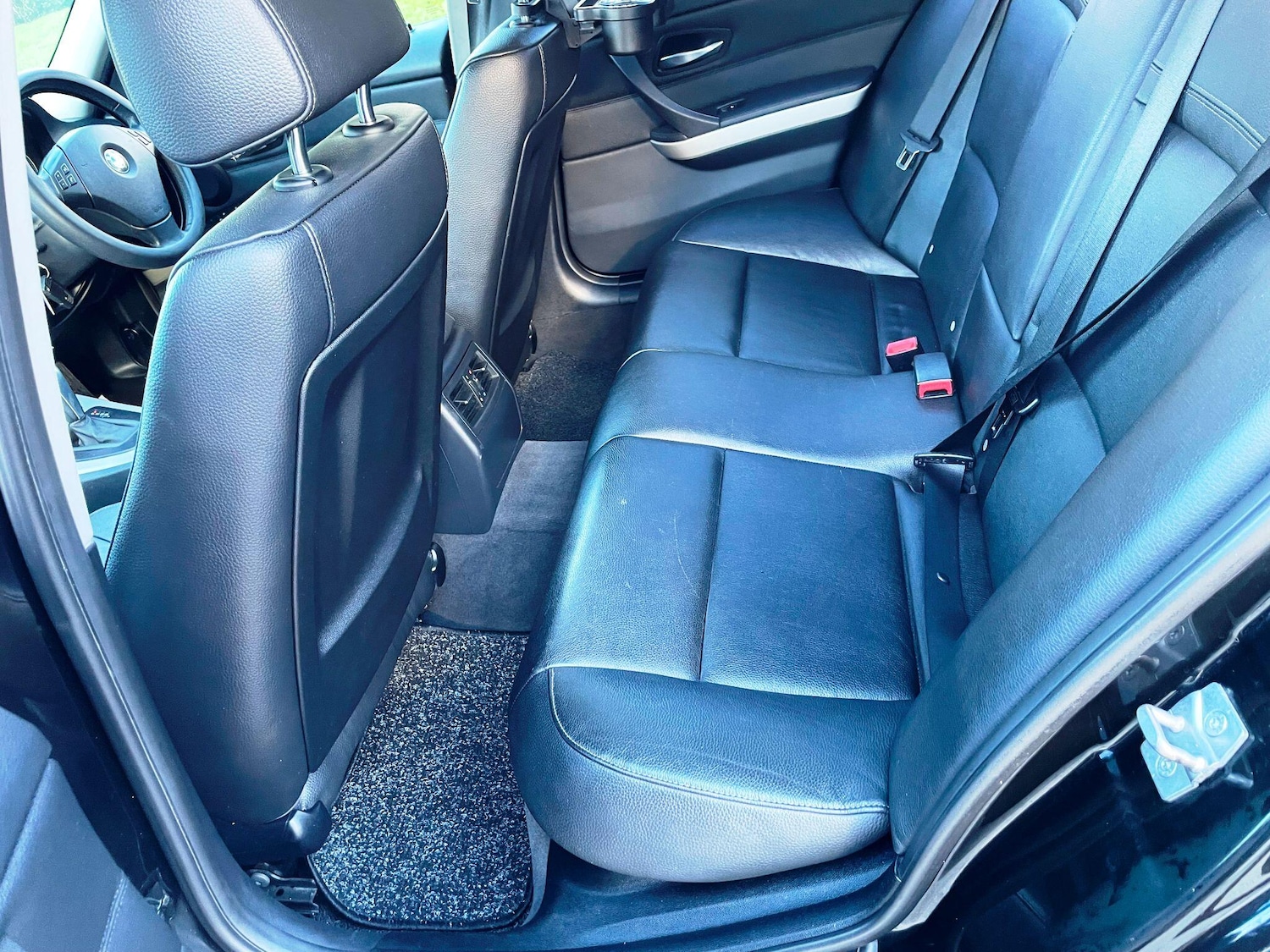 Used BMW 3 Series 2010 for sale - 77238133: Photo 33