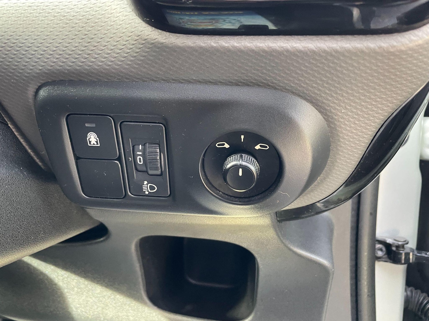 Used Citroen C4 Cactus for sale - 77633408: Photo 19