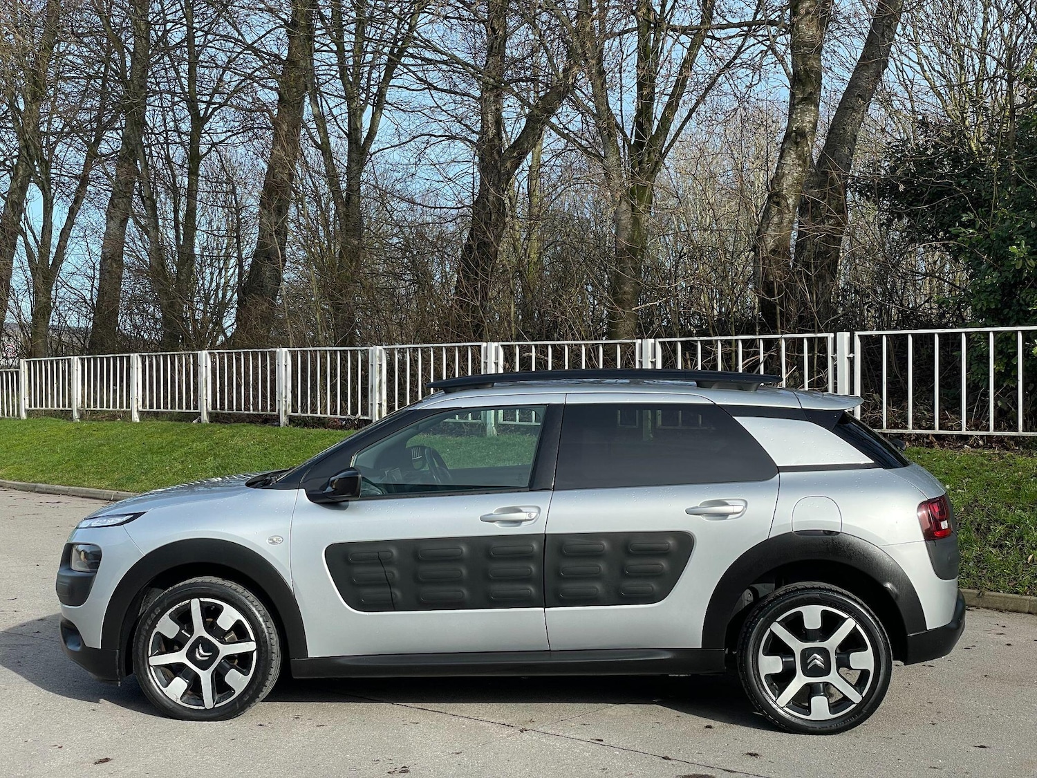 Used Citroen C4 Cactus for sale - 77633408: Photo 4