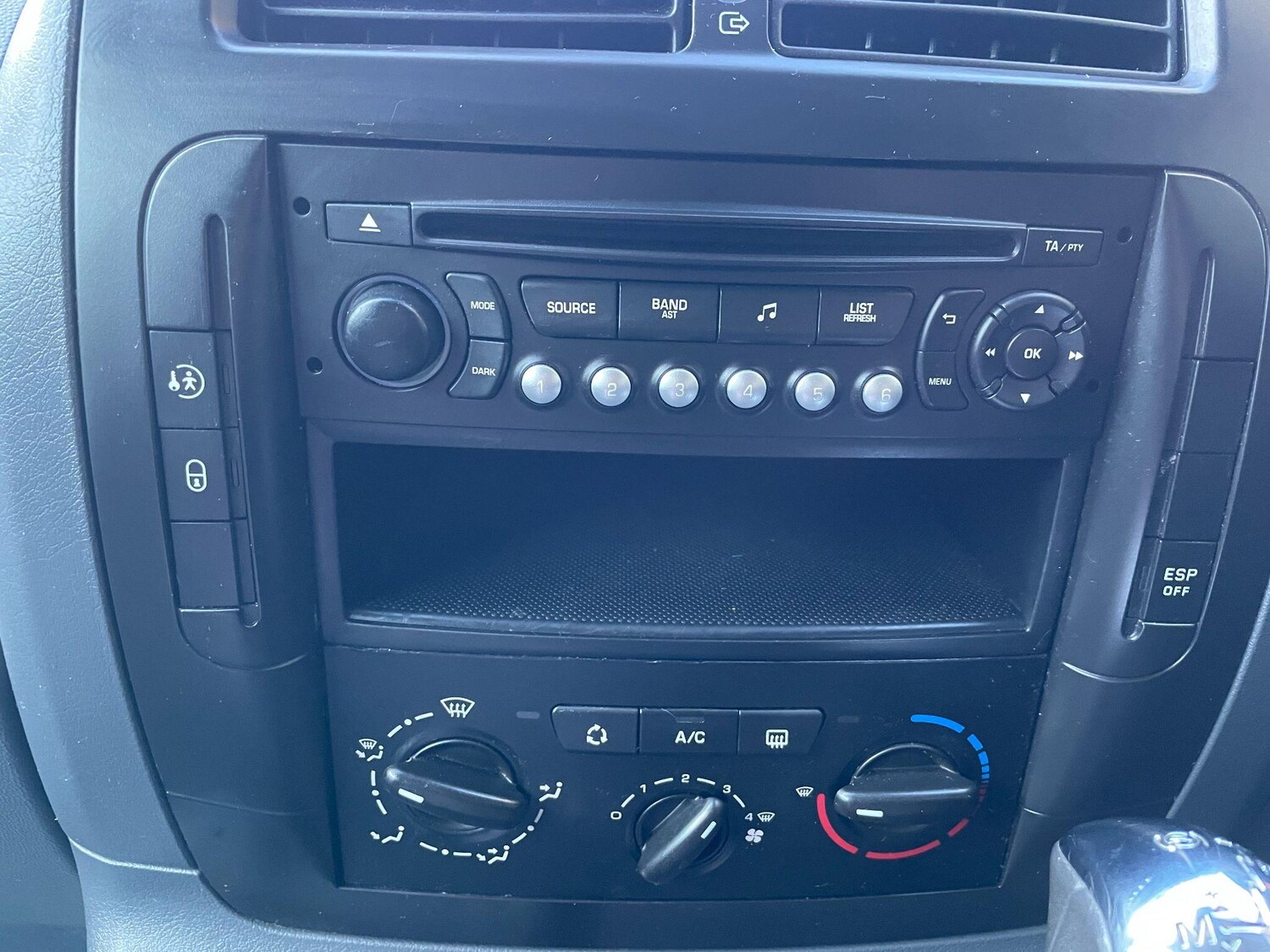 Used Citroen Dispatch for sale - 77174819: Photo 42