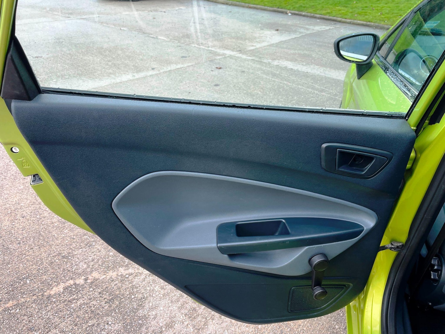 Used Ford Fiesta 2011 for sale - 77400408: Photo 27