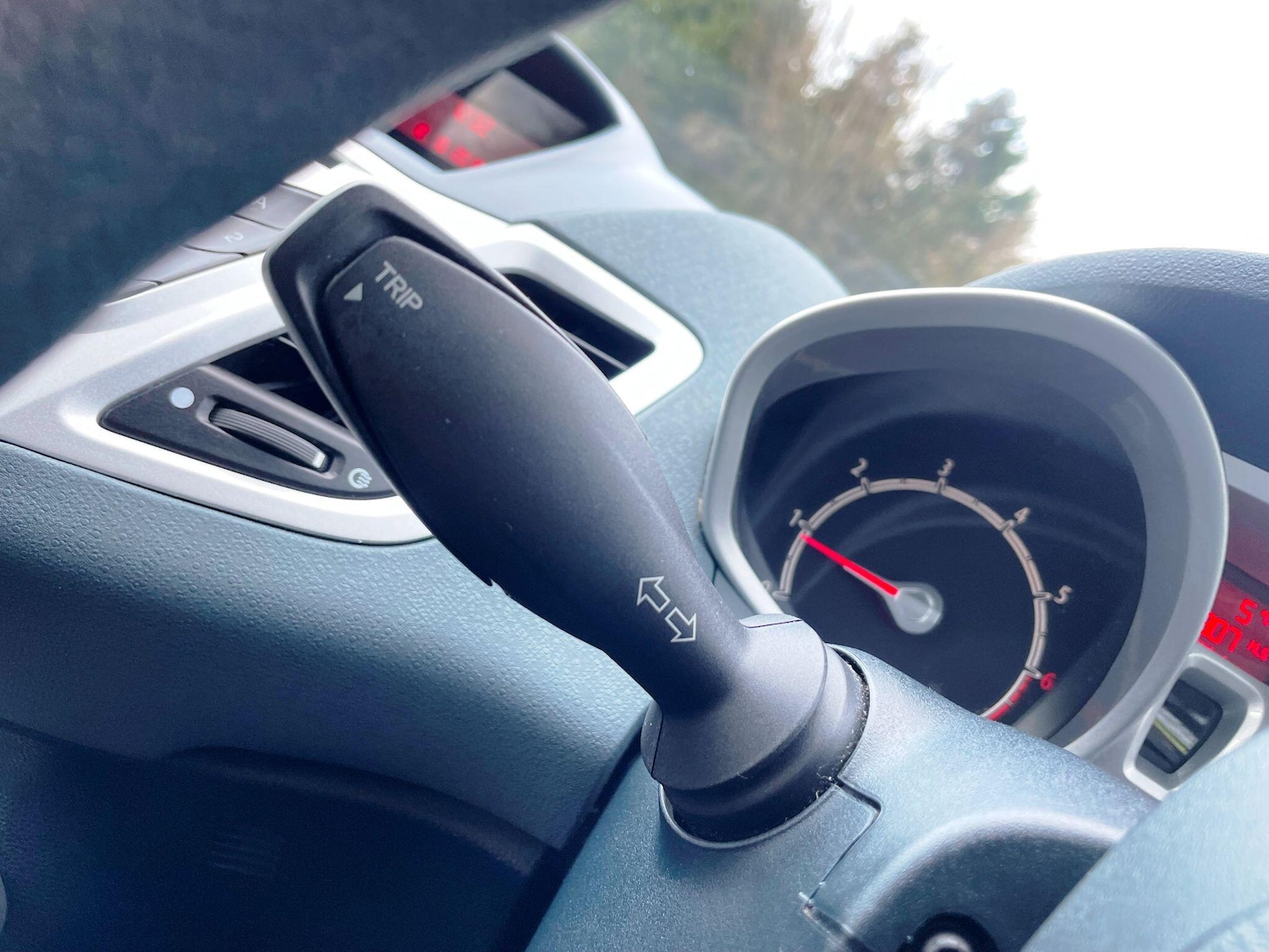 Used Ford Fiesta 2011 for sale - 77400408: Photo 36