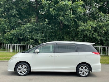 Used Toyota Estima 2019 for sale - 79116253: Photo