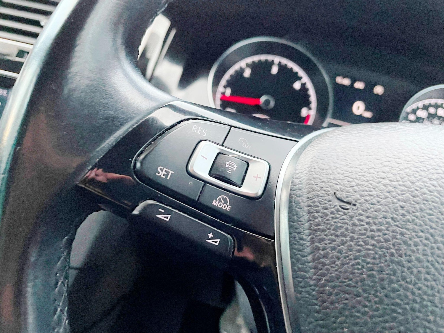 Used Volkswagen Golf for sale - 77242422: Photo 32