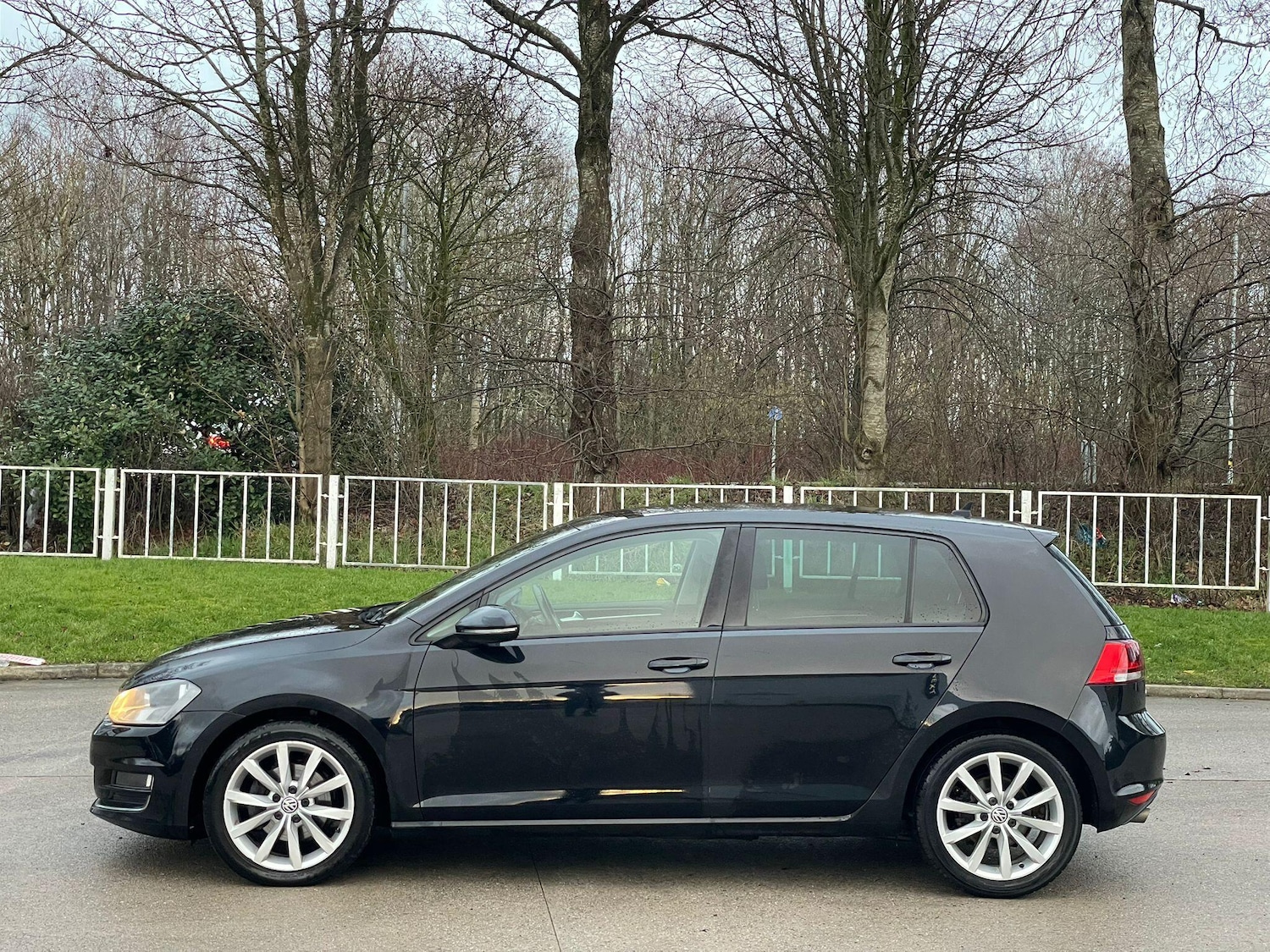 Used Volkswagen Golf for sale - 77242422: Photo 6