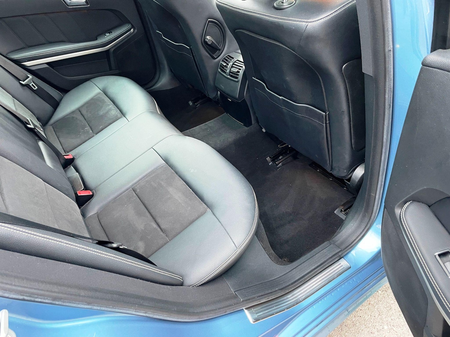 Used Mercedes-Benz E Class for sale - 77705494: Photo 33