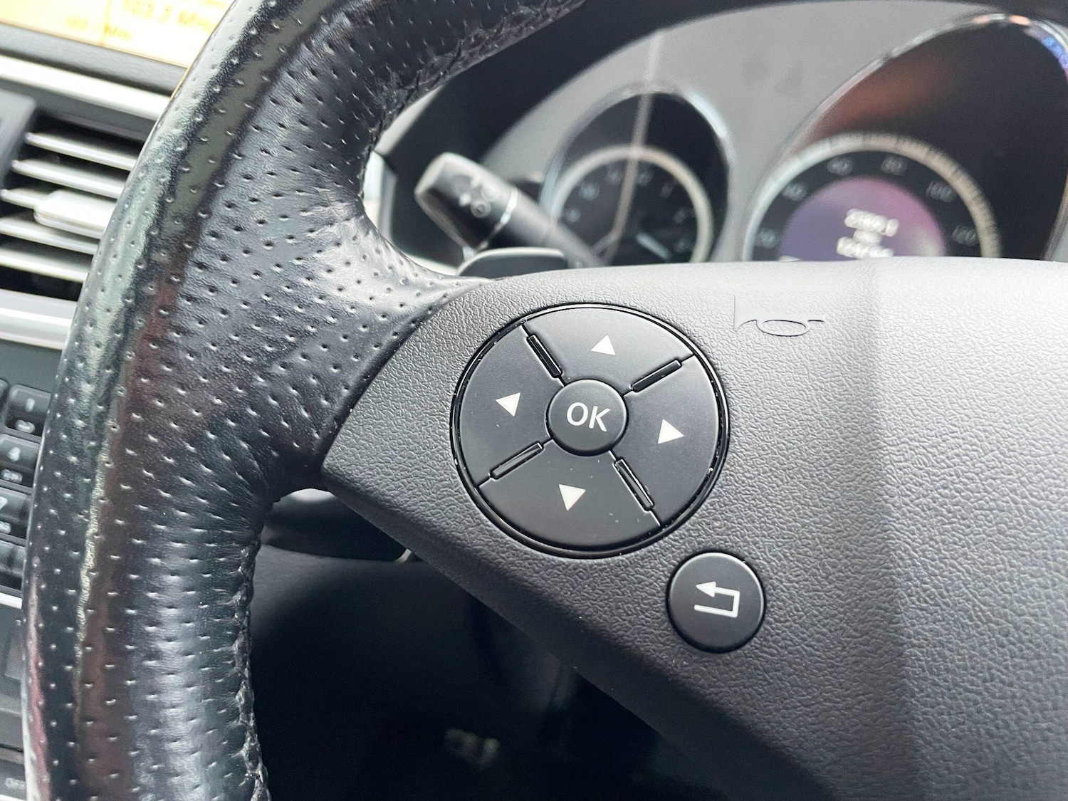 Used Mercedes-Benz E Class for sale - 77705494: Photo 37