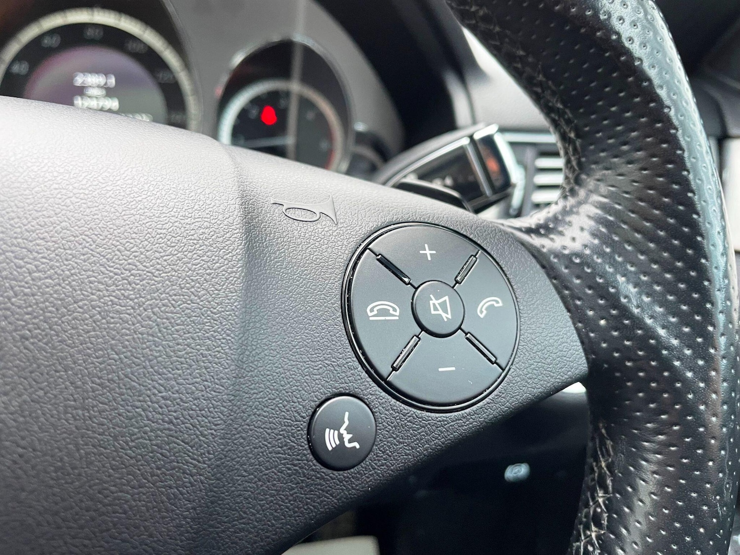 Used Mercedes-Benz E Class for sale - 77705494: Photo 38