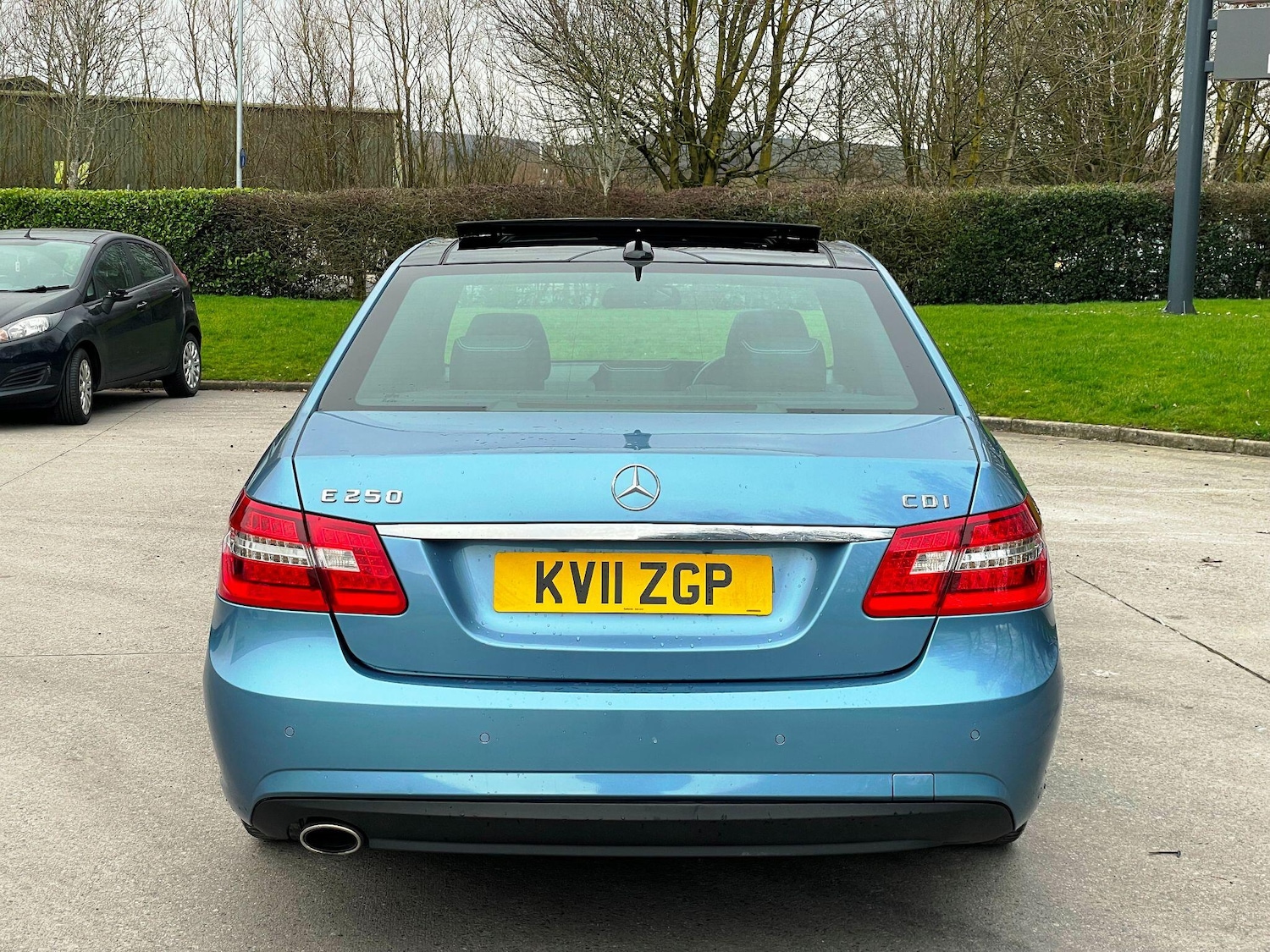 Used Mercedes-Benz E Class for sale - 77705494: Photo 8