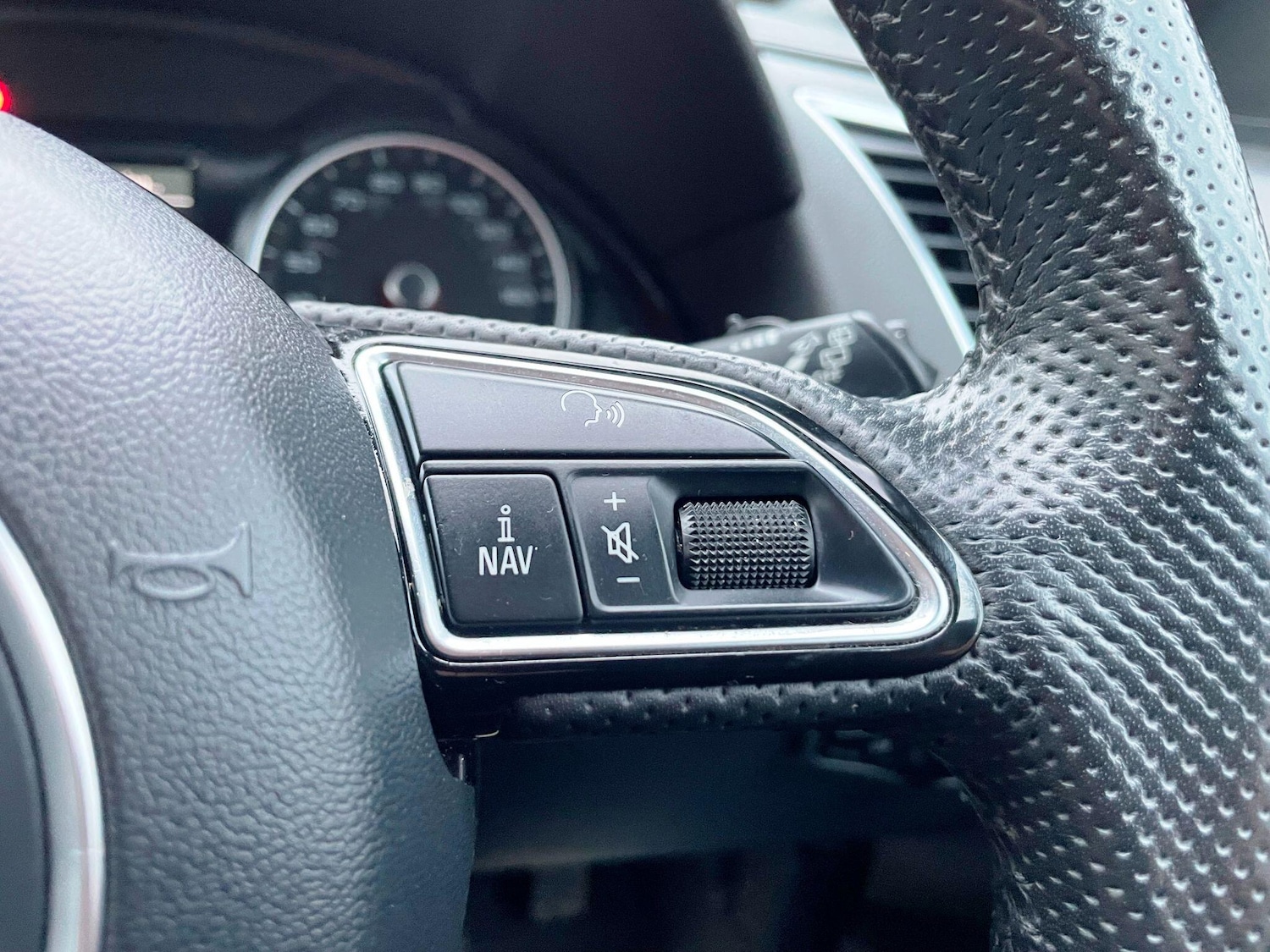 Used Audi Q5 2012 for sale - 77892489: Photo 42