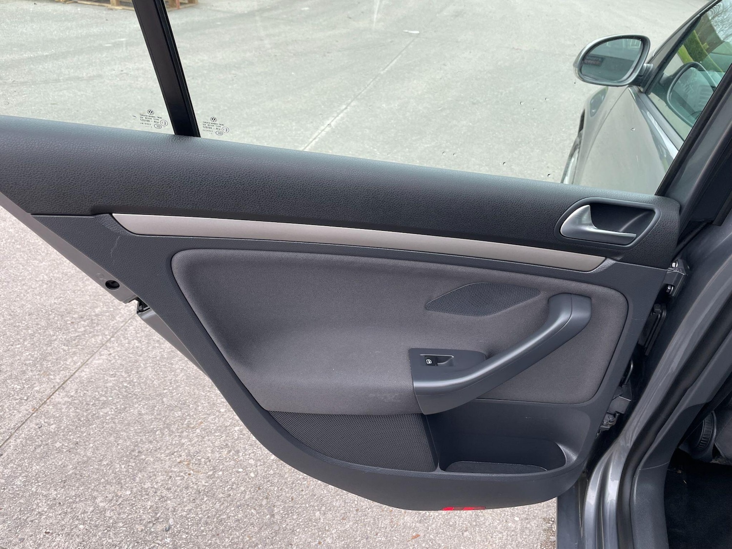 Used Volkswagen Golf for sale - 78007042: Photo 28