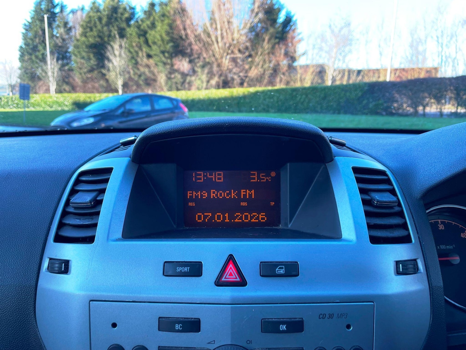 Used Vauxhall Zafira 2009 for sale - 77237645: Photo 39