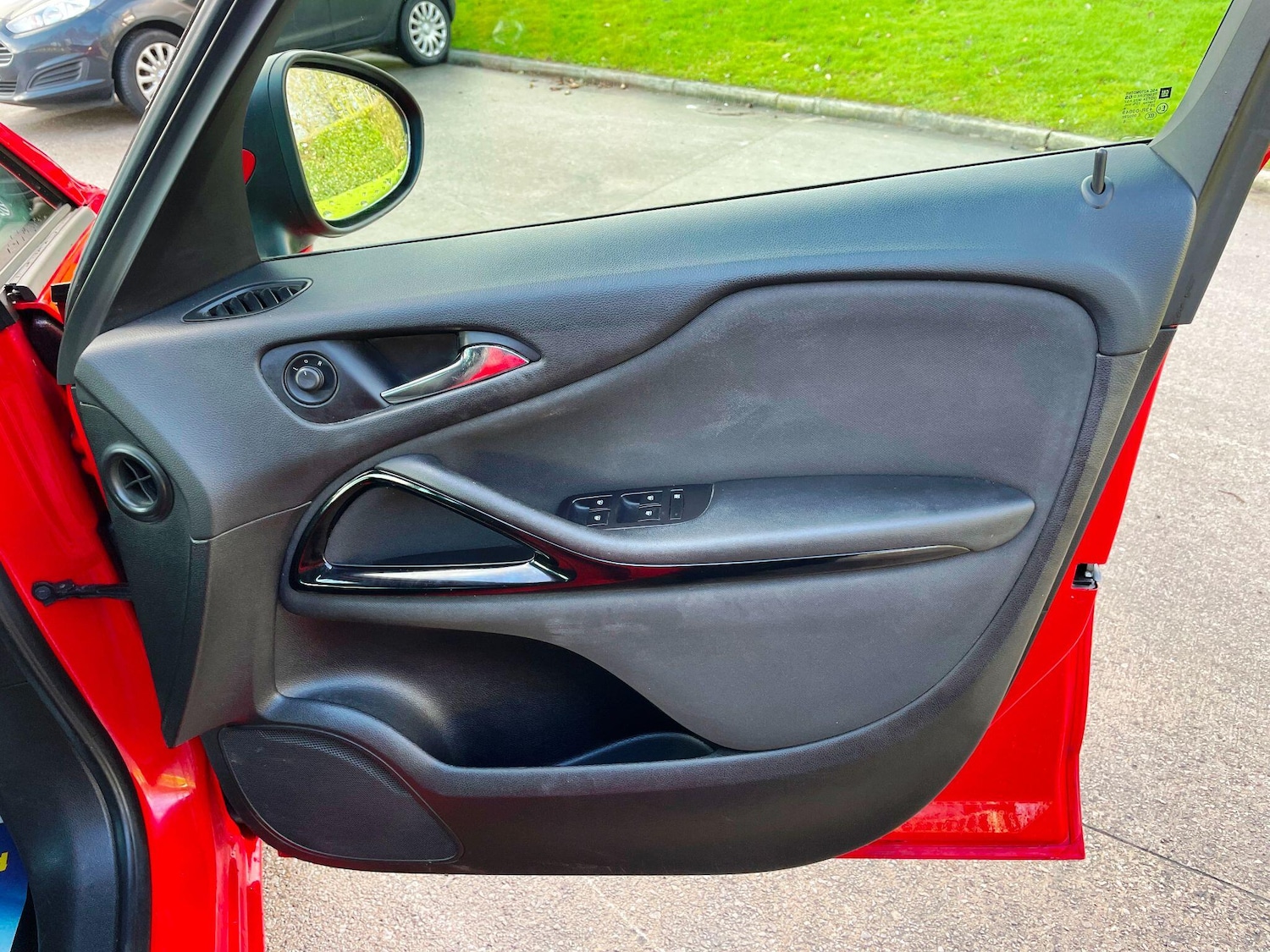 Used Vauxhall Zafira 2016 for sale - 77174841: Photo 22