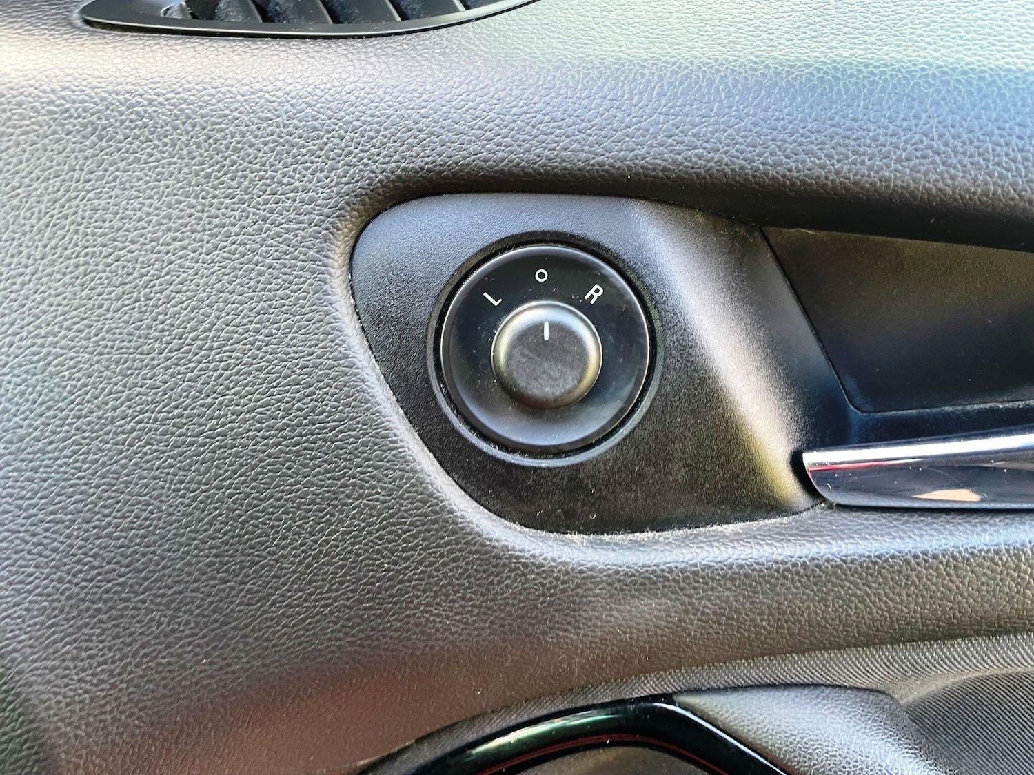 Used Vauxhall Zafira 2016 for sale - 77174841: Photo 23