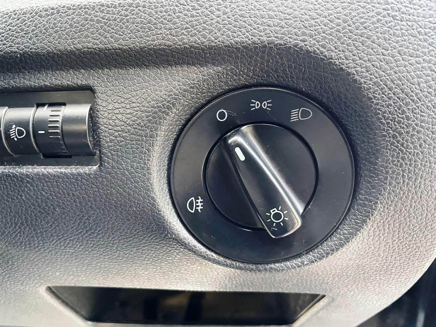 Used Skoda Fabia 2011 for sale - 77291234: Photo 41