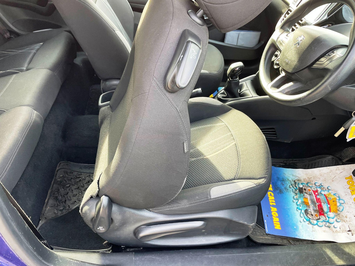 Used Peugeot 208 2013 for sale - 77624987: Photo 23