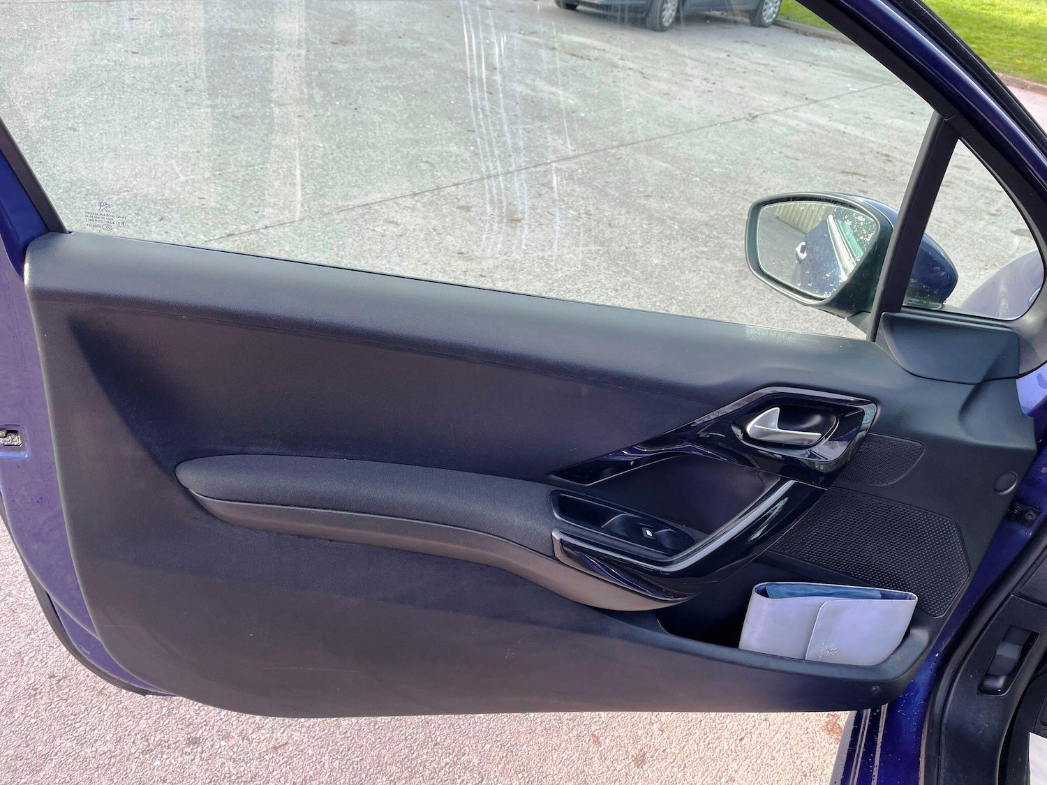 Used Peugeot 208 2013 for sale - 77624987: Photo 25