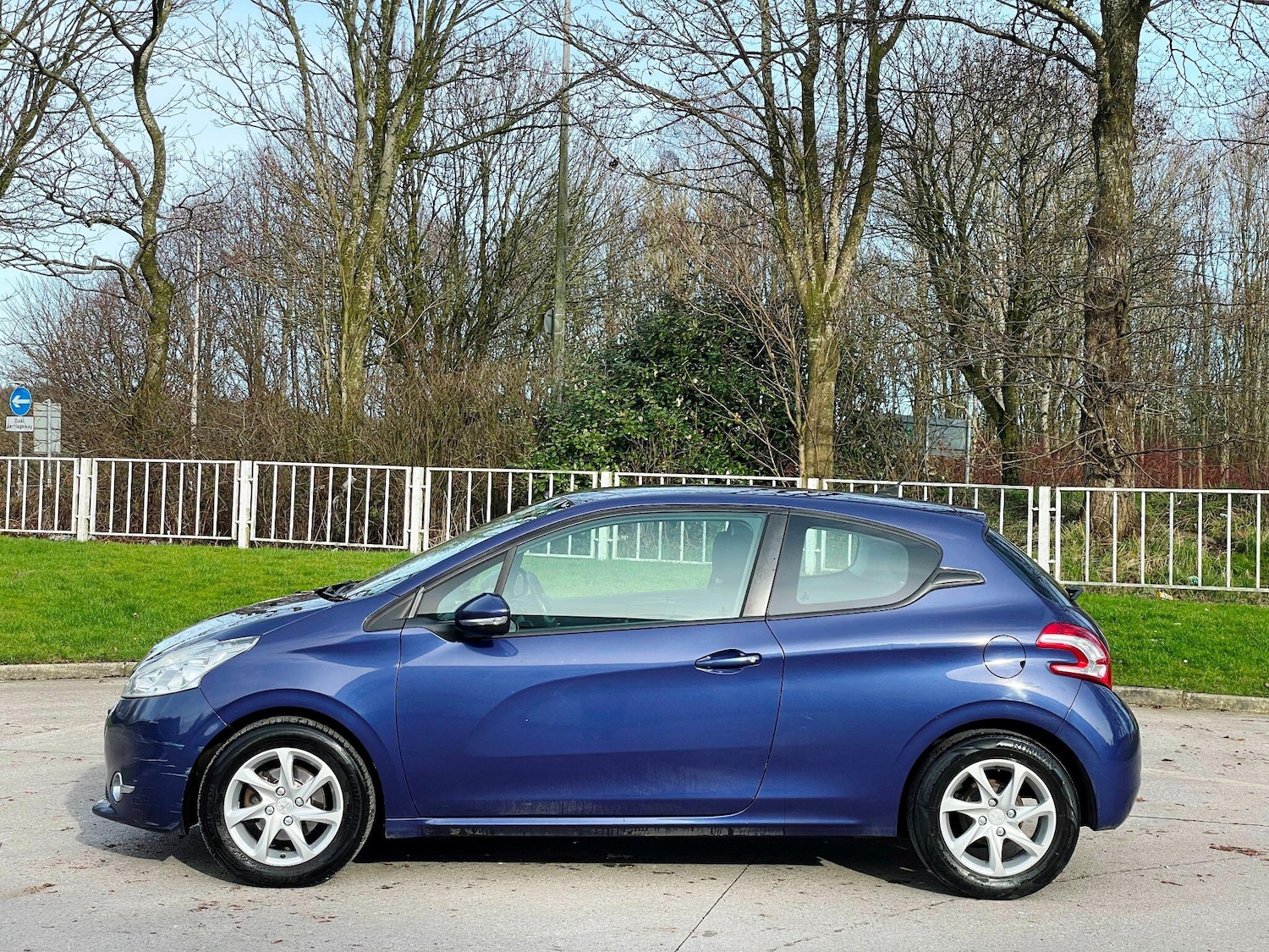 Used Peugeot 208 2013 for sale - 77624987: Photo 5