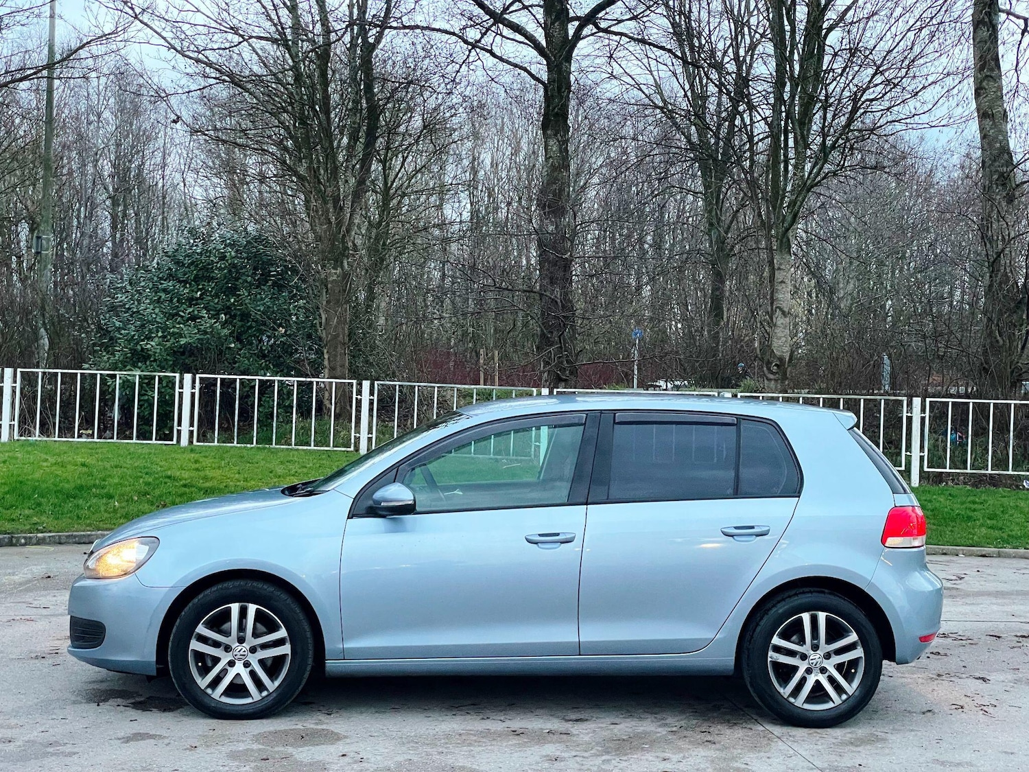 Used Volkswagen Golf 2009 for sale - 77559827: Photo 6