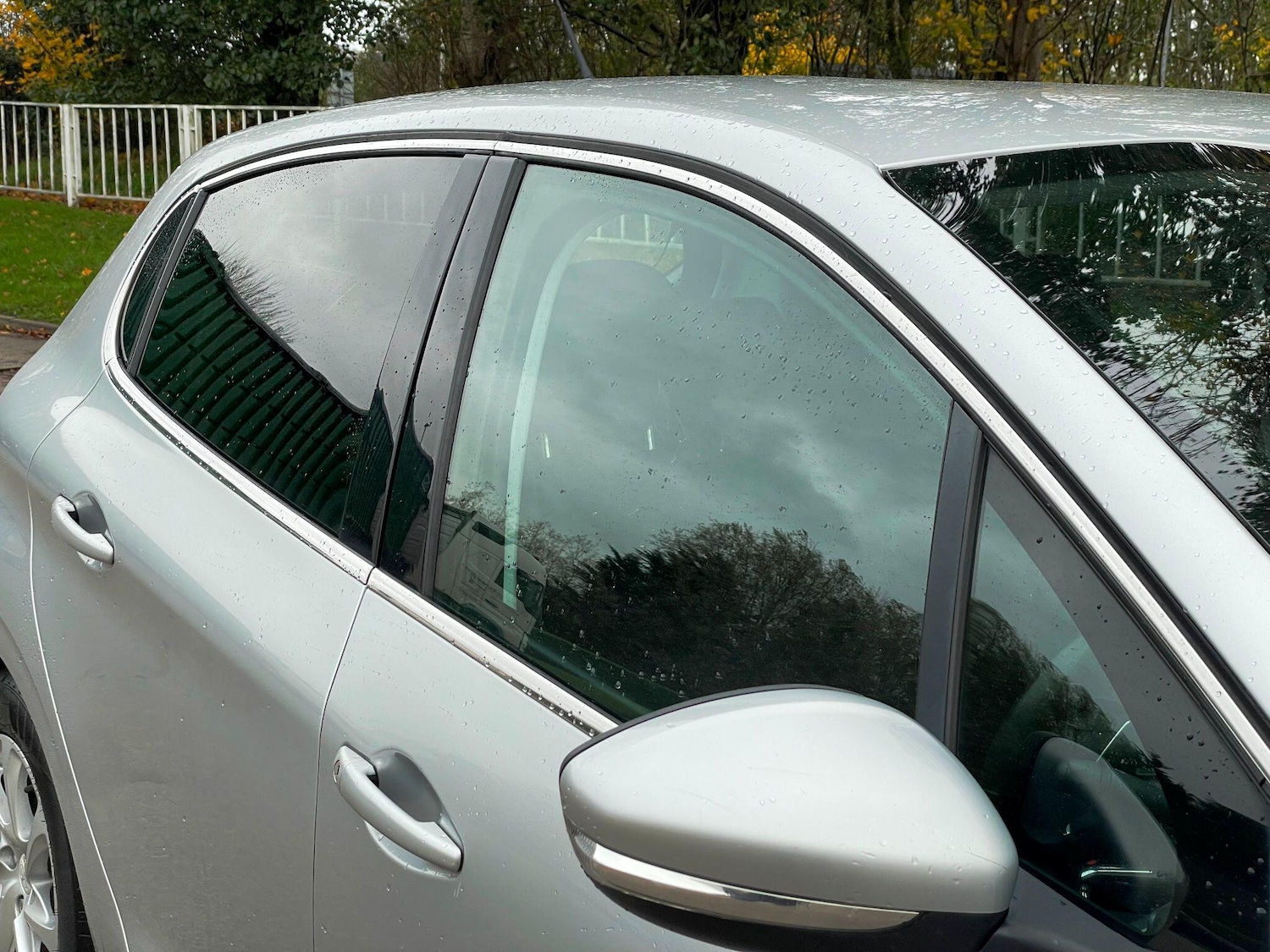 Used Peugeot 208 2012 for sale - 77174856: Photo 11