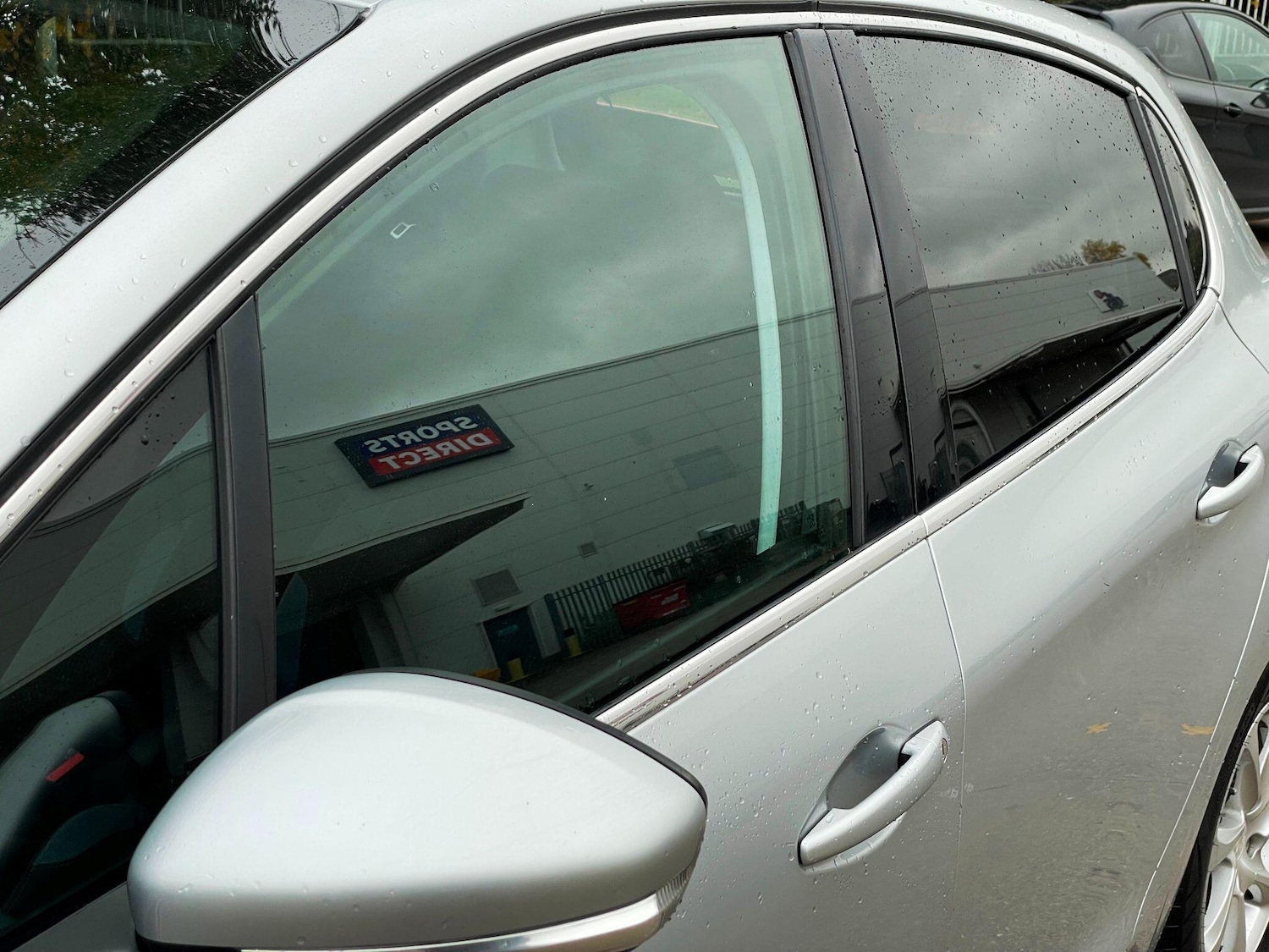 Used Peugeot 208 2012 for sale - 77174856: Photo 12