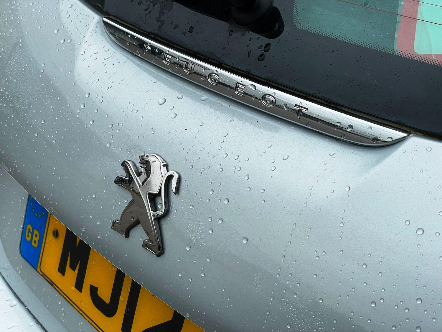 Used Peugeot 208 2012 for sale - 77174856: Photo 16