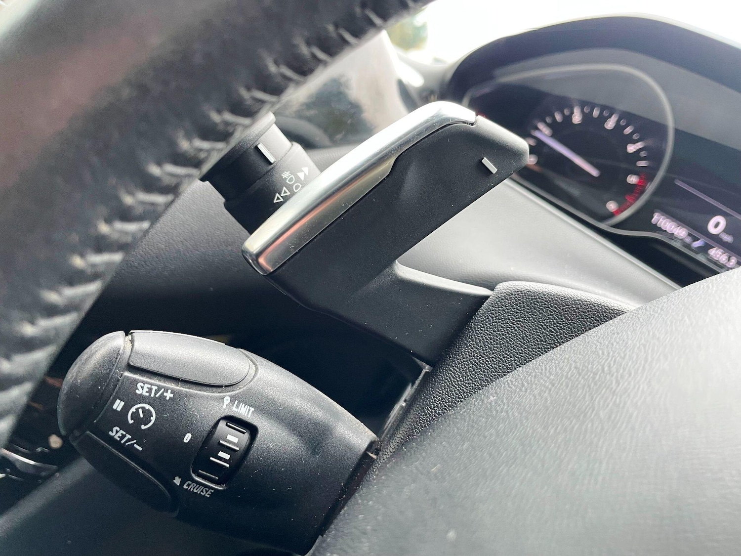 Used Peugeot 208 2012 for sale - 77174856: Photo 38