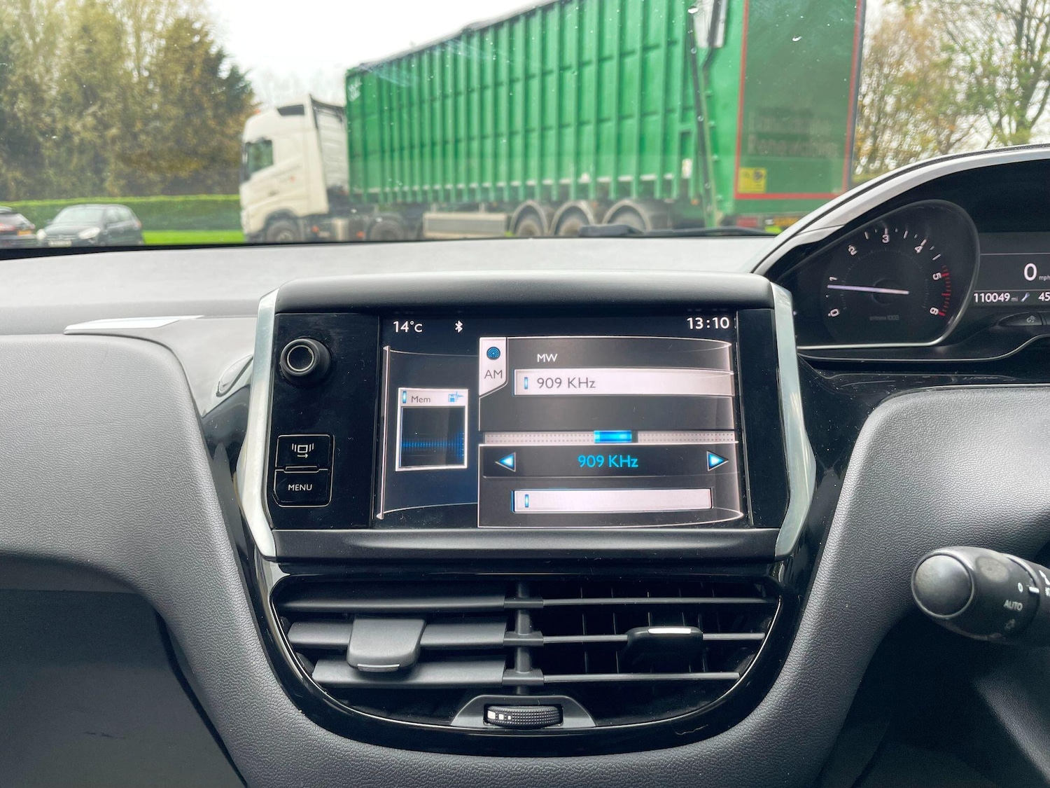 Used Peugeot 208 2012 for sale - 77174856: Photo 42