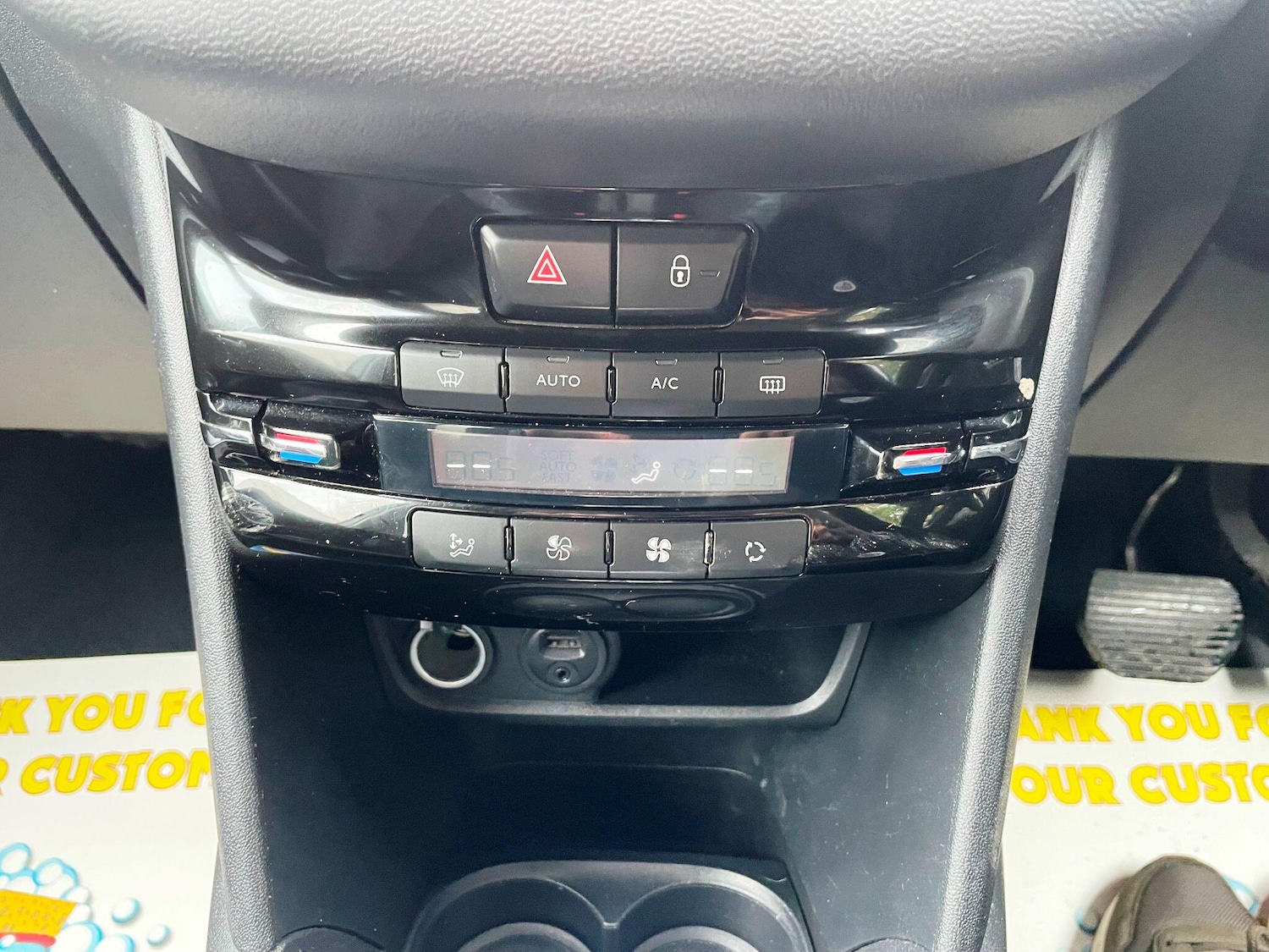 Used Peugeot 208 2012 for sale - 77174856: Photo 44