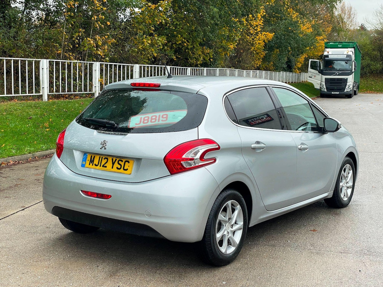 Used Peugeot 208 2012 for sale - 77174856: Photo 9