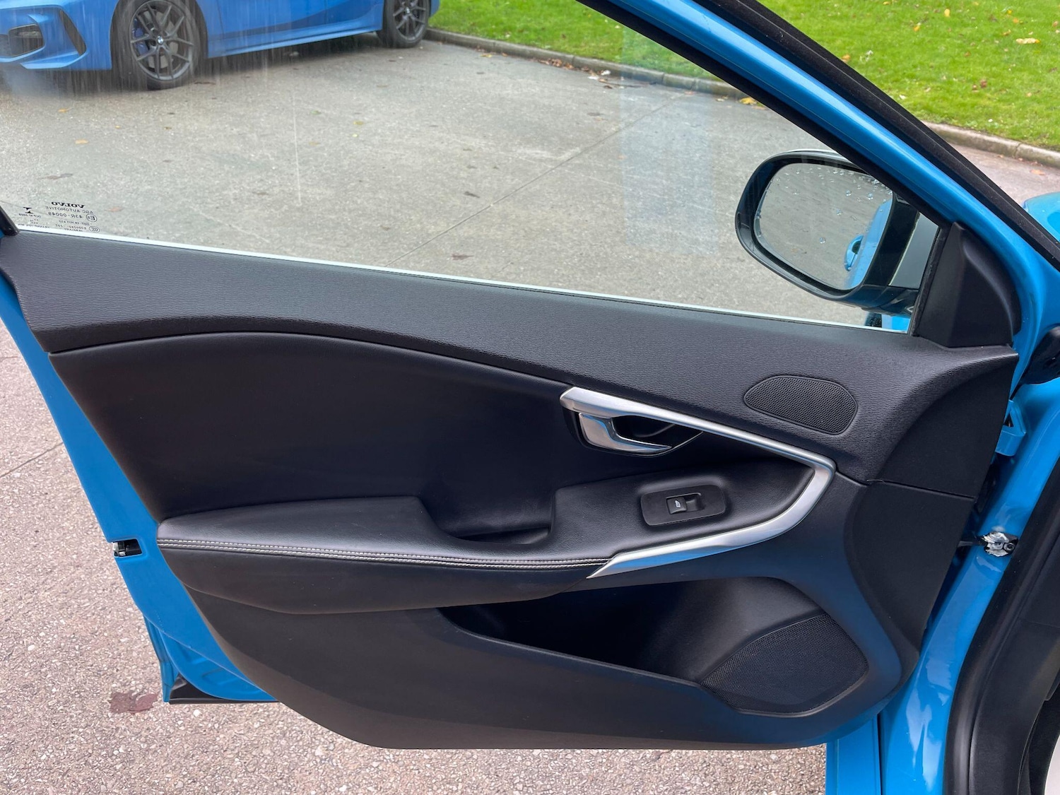 Used Volvo V40 2014 for sale - 77174835: Photo 26