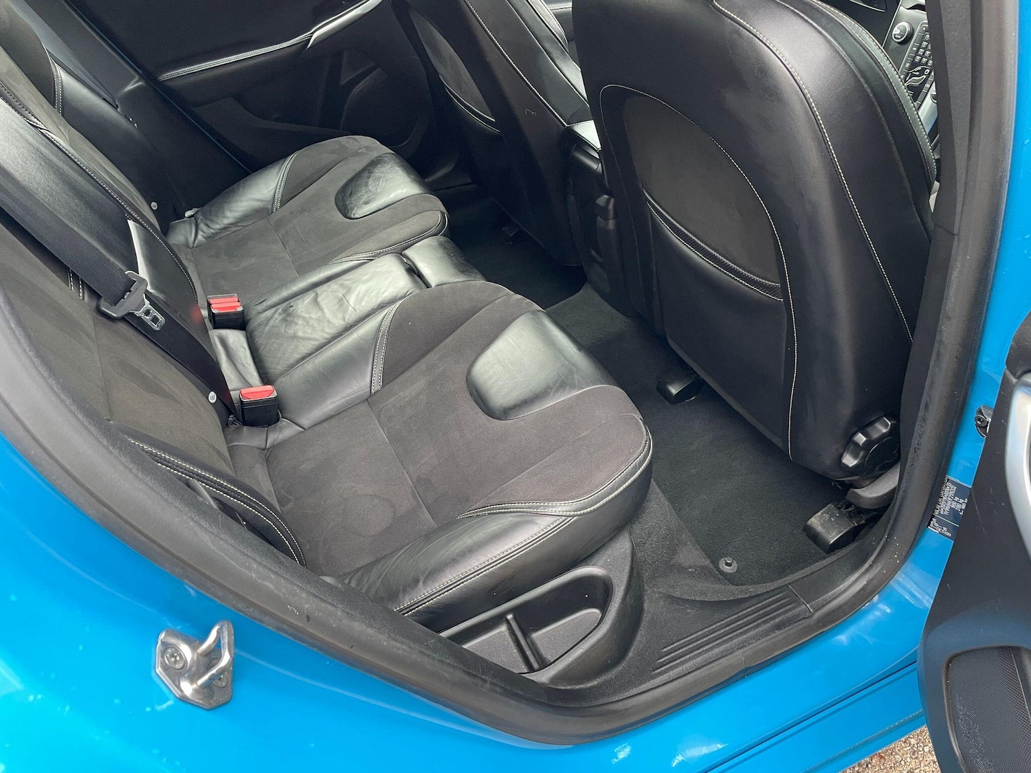 Used Volvo V40 2014 for sale - 77174835: Photo 30