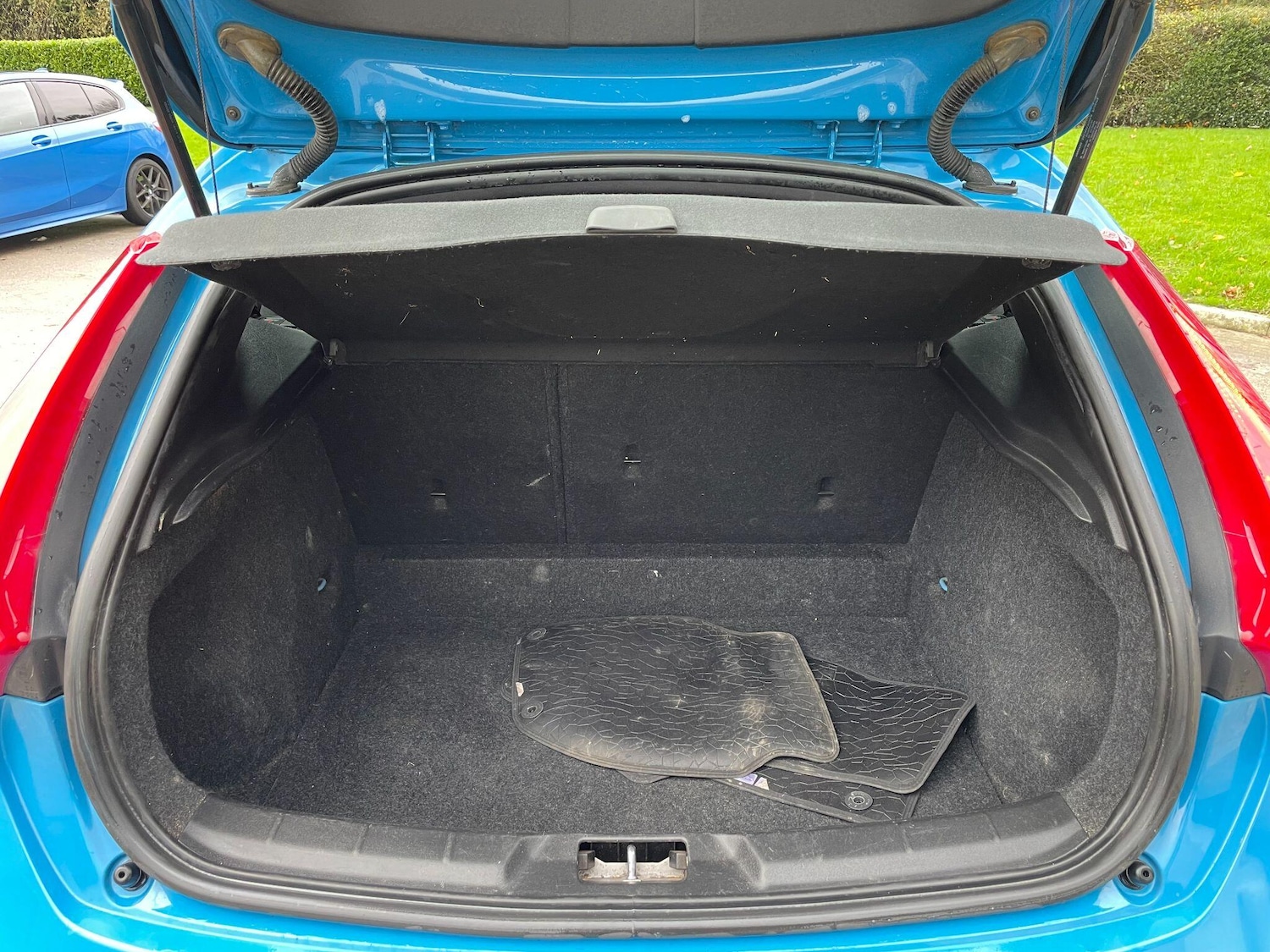 Used Volvo V40 2014 for sale - 77174835: Photo 49