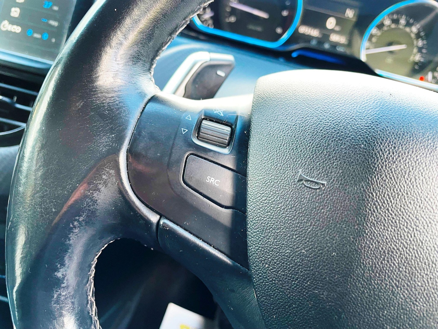 Used Peugeot 2008 2014 for sale - 77314987: Photo 37