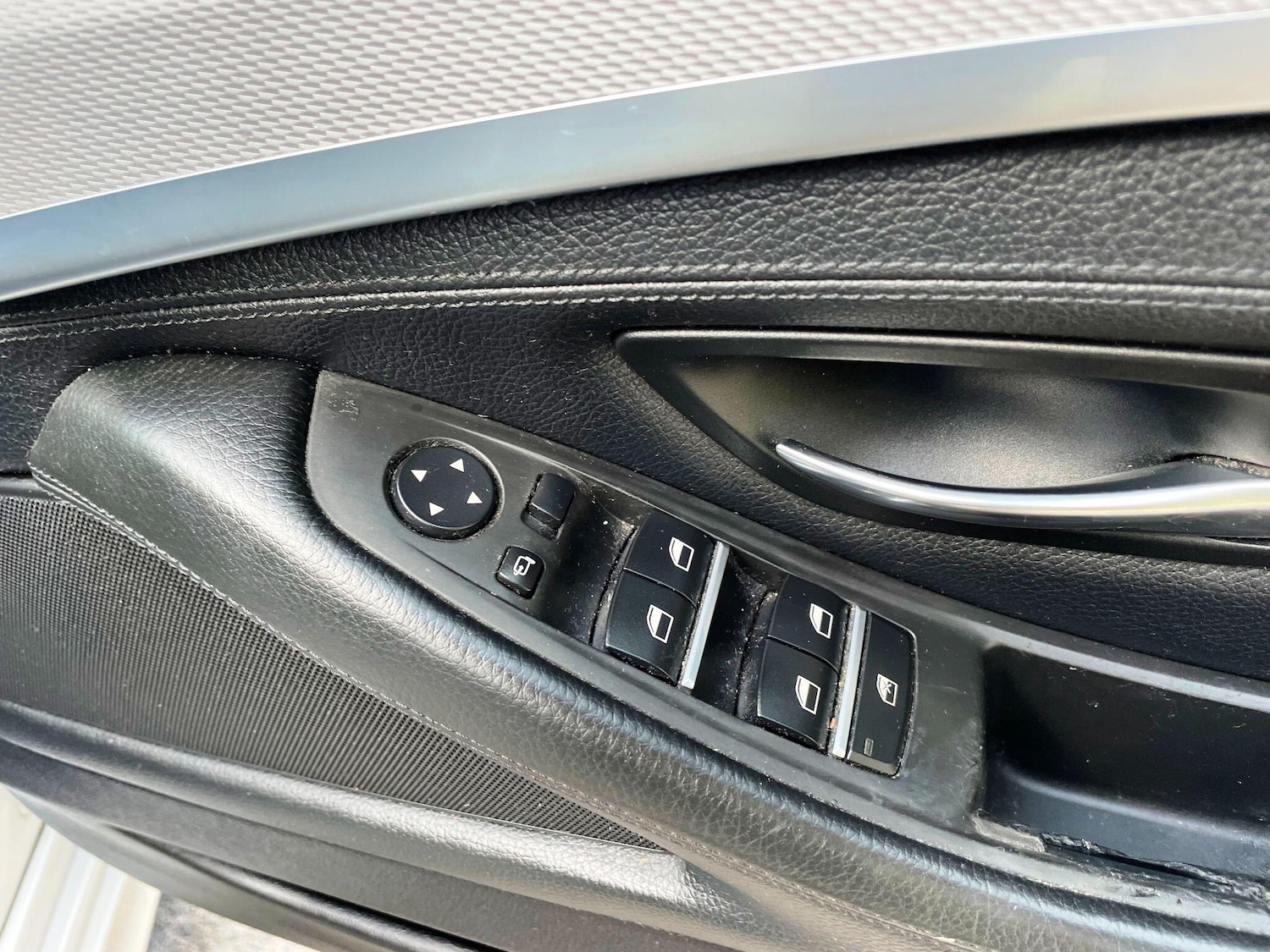 Used BMW 5 Series 2010 for sale - 77174721: Photo 22