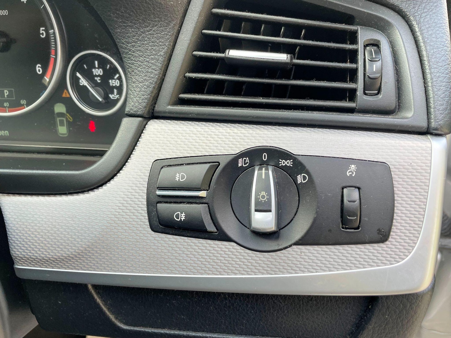 Used BMW 5 Series 2010 for sale - 77174721: Photo 40