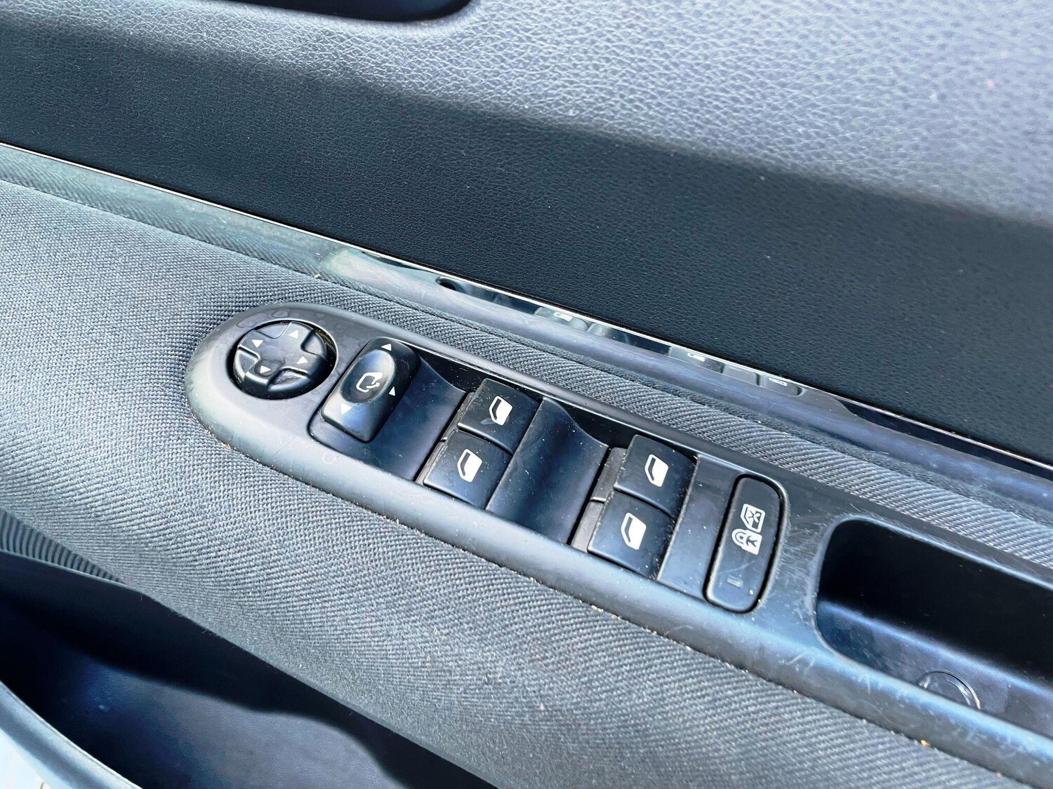 Used Peugeot 3008 for sale - 78214399: Photo 27