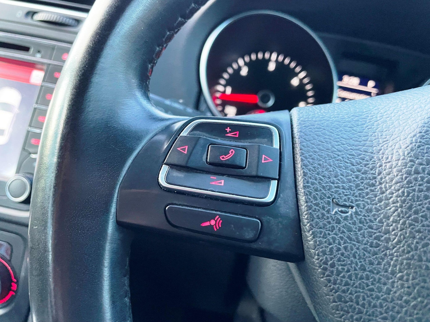 Used Volkswagen Golf 2012 for sale - 77174763: Photo 21