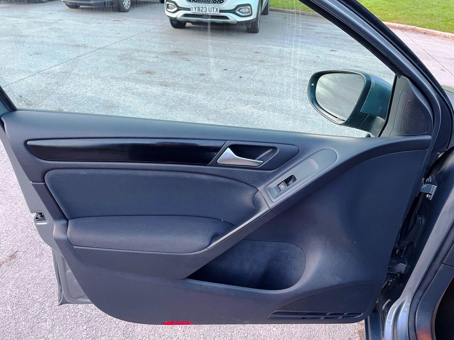 Used Volkswagen Golf 2012 for sale - 77174763: Photo 28