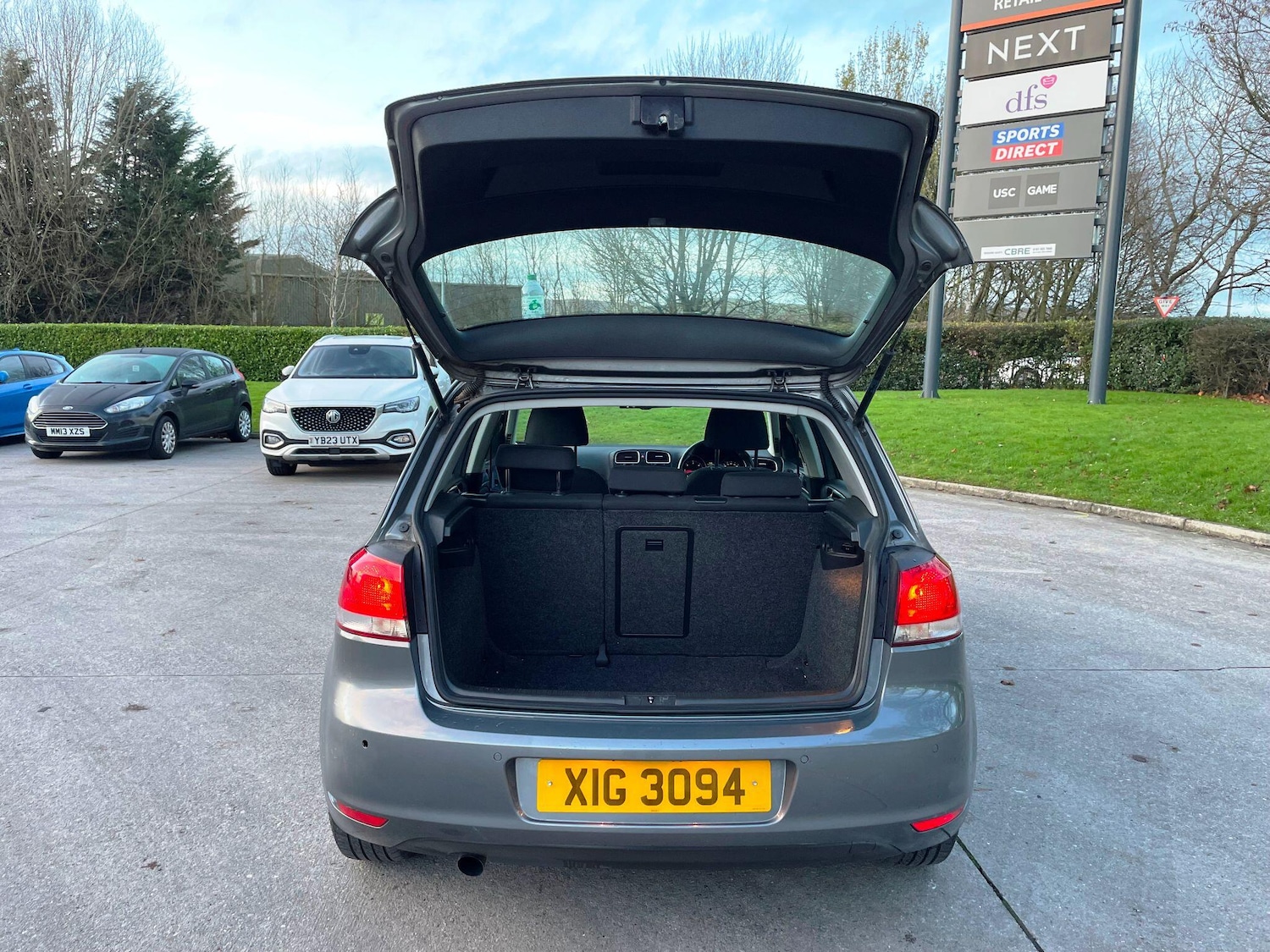 Used Volkswagen Golf 2012 for sale - 77174763: Photo 41