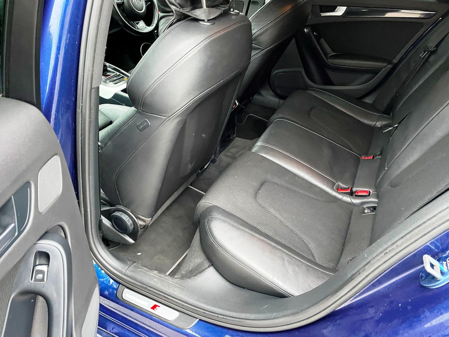 Used Audi A4 2014 for sale - 77400735: Photo 34