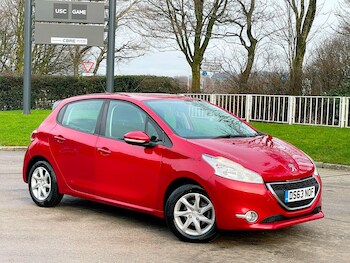 Used Peugeot 208 2014 for sale - 77237588: Photo