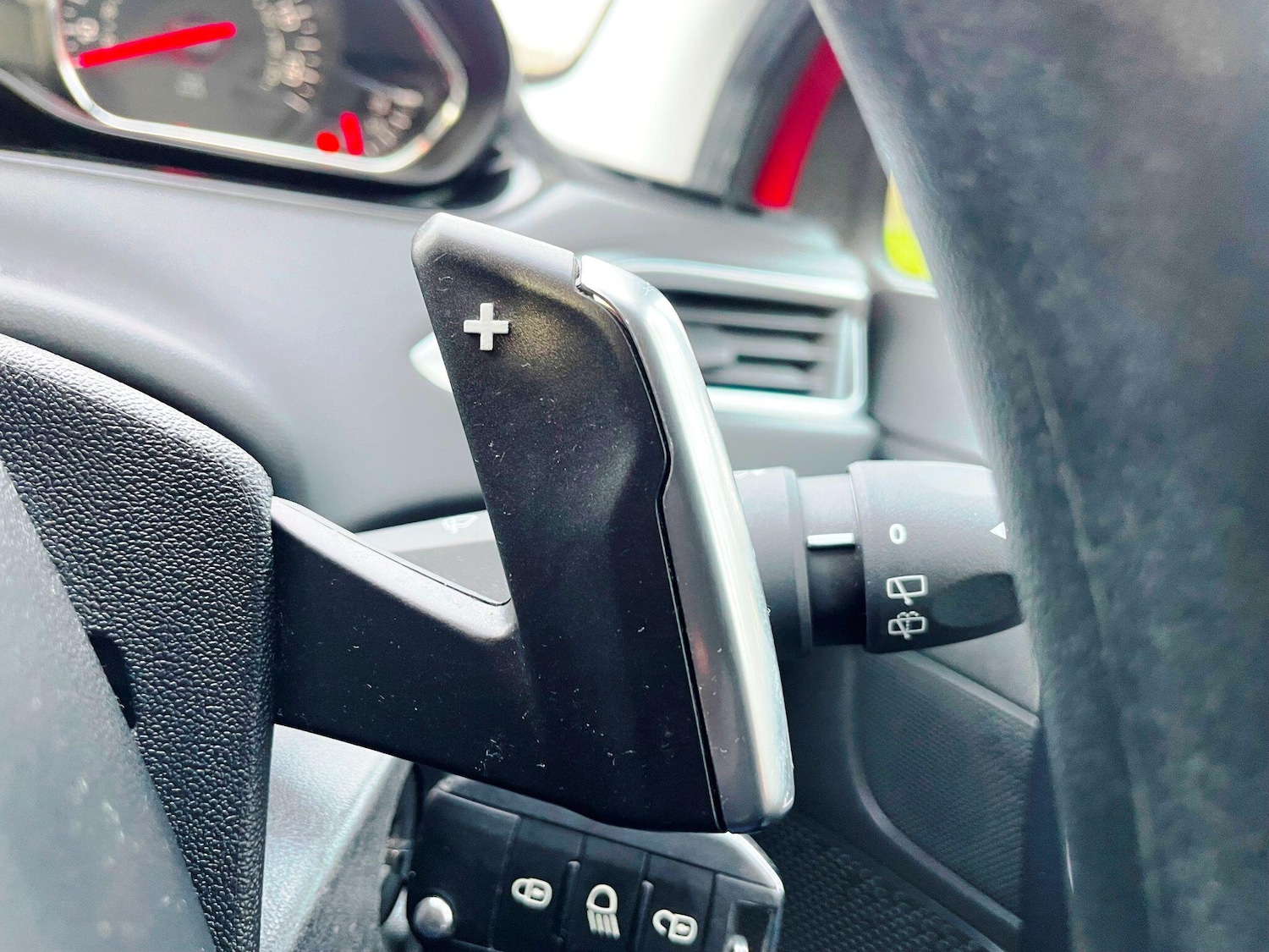 Used Peugeot 208 for sale - 77237588: Photo 40