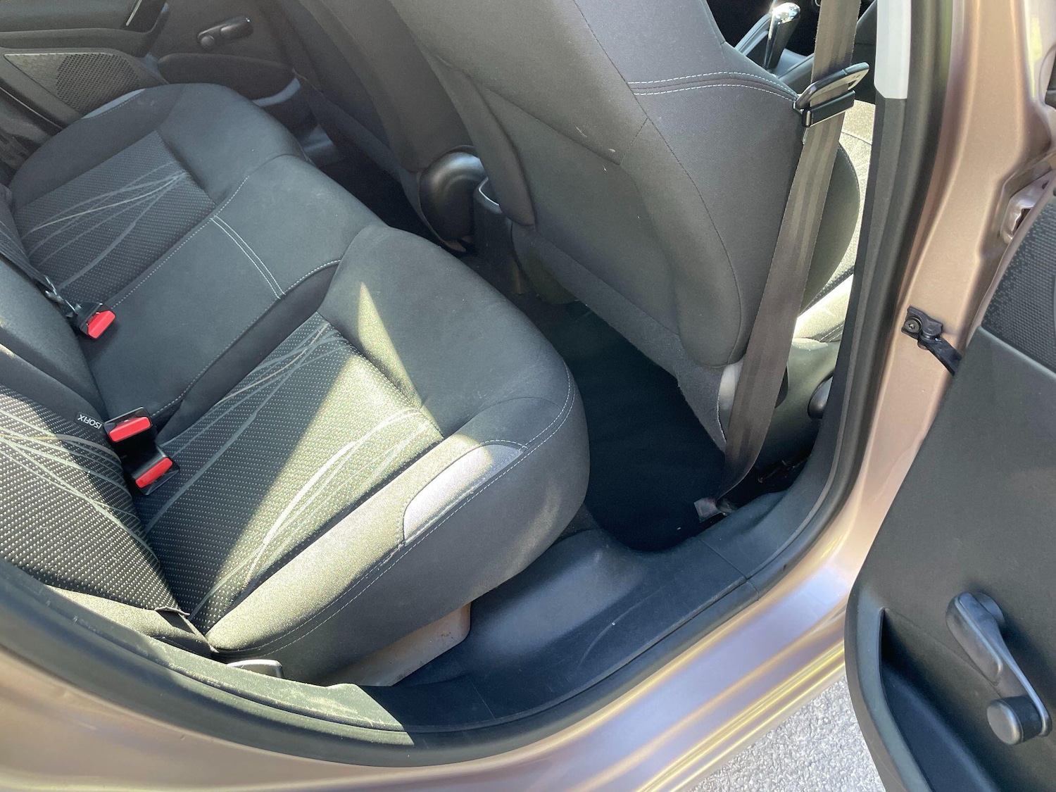 Used Peugeot 208 2013 for sale - 77892583: Photo 15