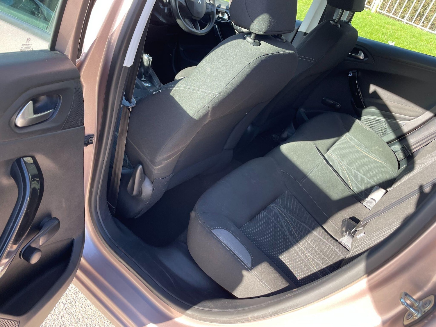 Used Peugeot 208 2013 for sale - 77892583: Photo 18