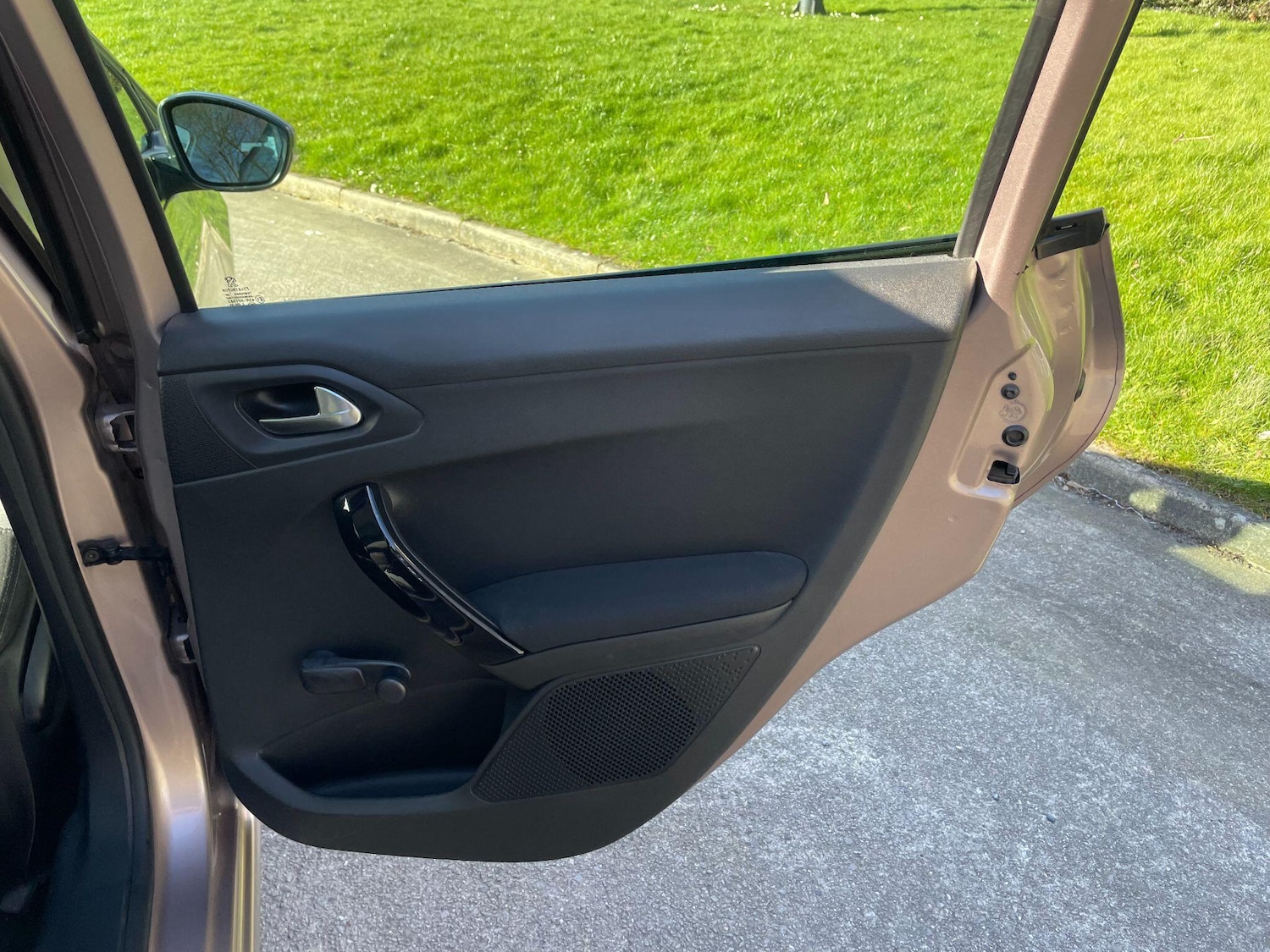 Used Peugeot 208 2013 for sale - 77892583: Photo 25