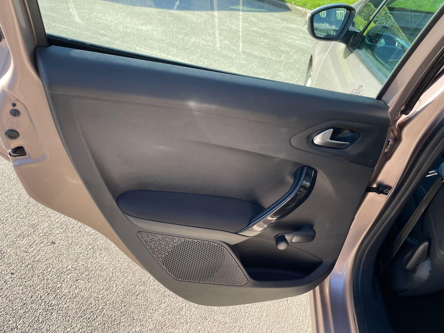 Used Peugeot 208 2013 for sale - 77892583: Photo 26