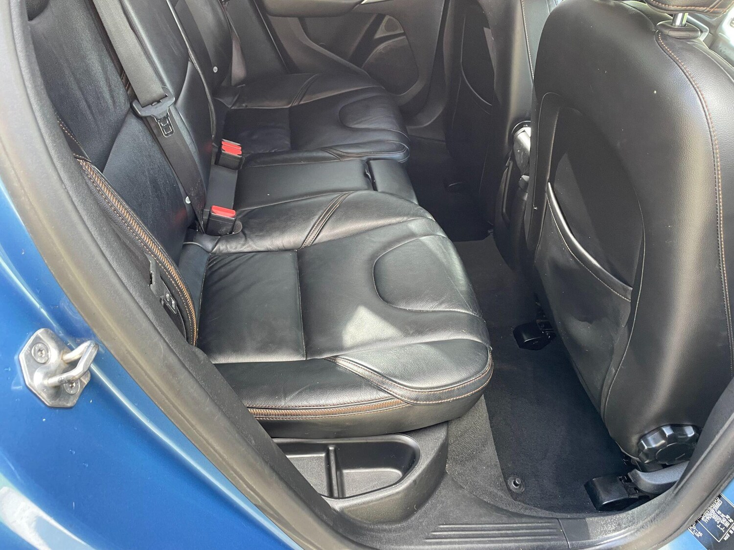 Used Volvo V40 Cross Country for sale - 77852714: Photo 17