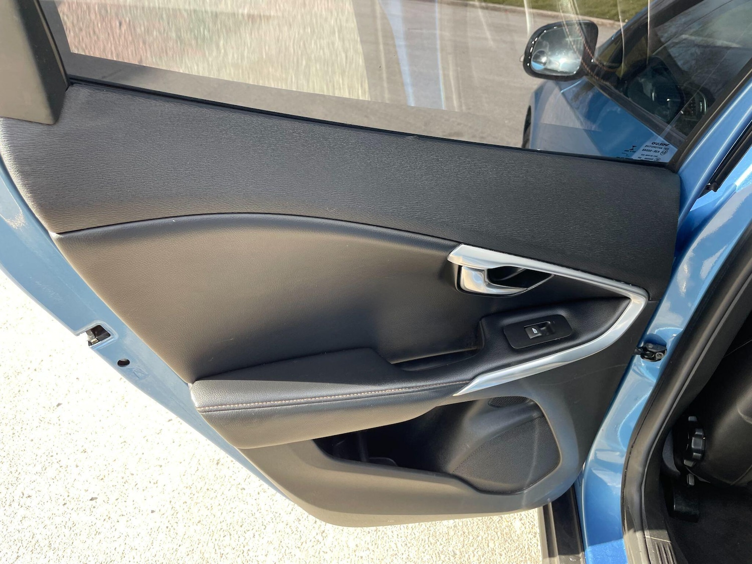 Used Volvo V40 Cross Country for sale - 77852714: Photo 30